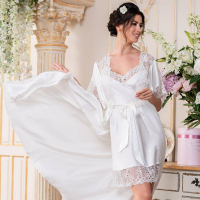 С коротким рукавом