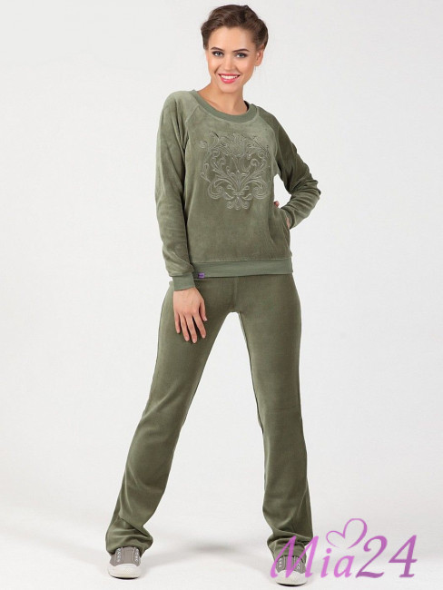 1502 Костюм из велюра Barocco оливковый 1502 Костюм из велюра Barocco оливковый