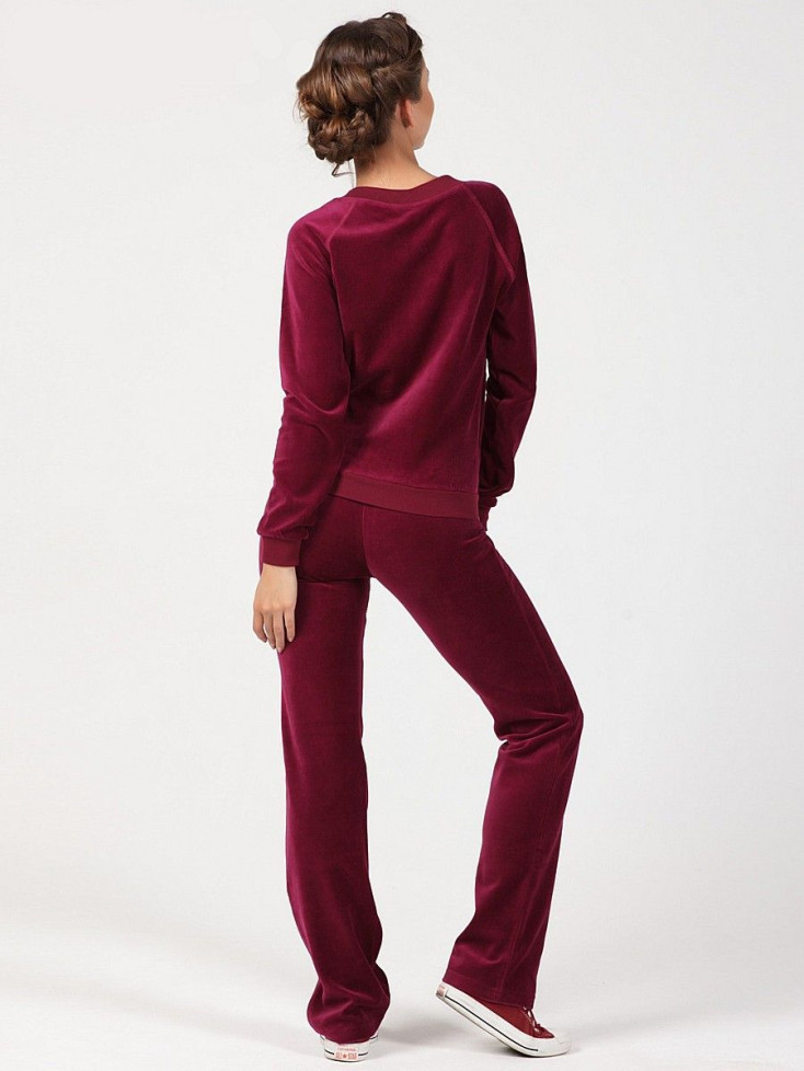 1502 Костюм из велюра Barocco бордовый