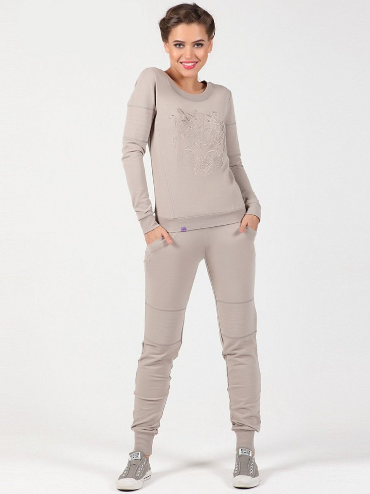 1503 Костюм из велюра Barocco серый