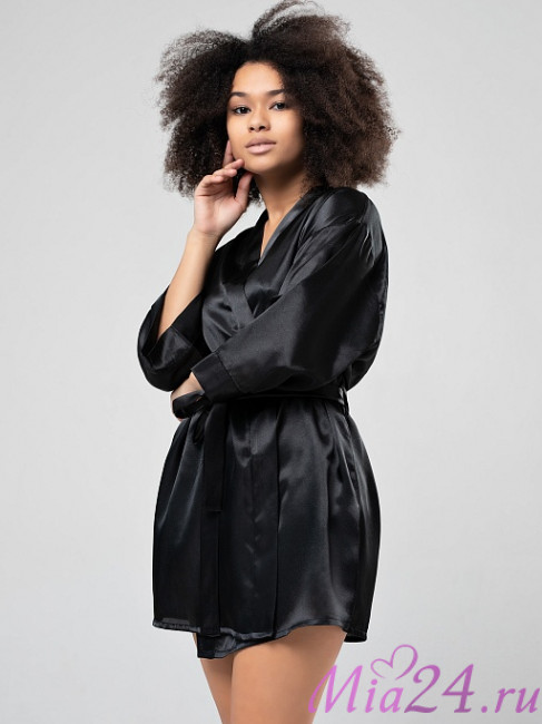 Халат-кимоно короткий женский из атласа Istinto di Opium 701 черный Халат-кимоно короткий женский из атласа Istinto di Opium 701 черный