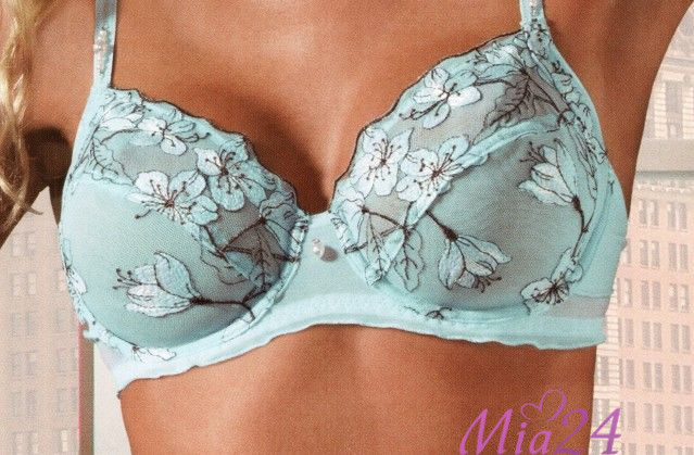 Комплект нижнего белья "Morgane" (Бюстгальтер 90D + трусики-слипы XXL) Комплект нижнего белья "Morgane" (Бюстгальтер 90D + трусики-слипы XXL)