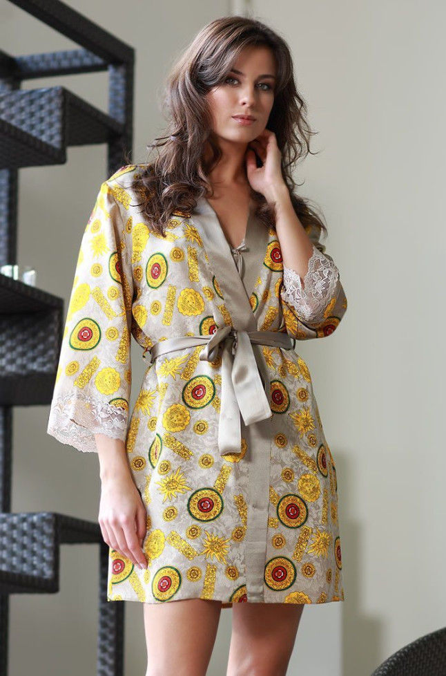 5733 Халат шелковый "Versache"