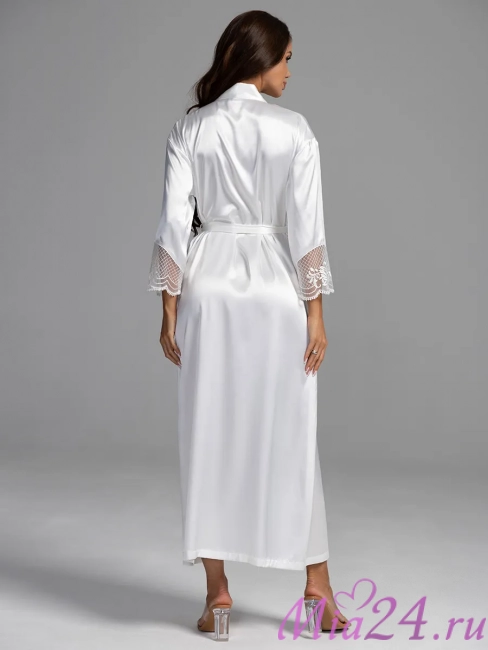 Халат длинный запашной женский Regina 3909 'Mia-Amore' - шелковый, с кружевом и поясом, белый Халат длинный запашной женский Regina 3909 'Mia-Amore' - шелковый, с кружевом и поясом, белый