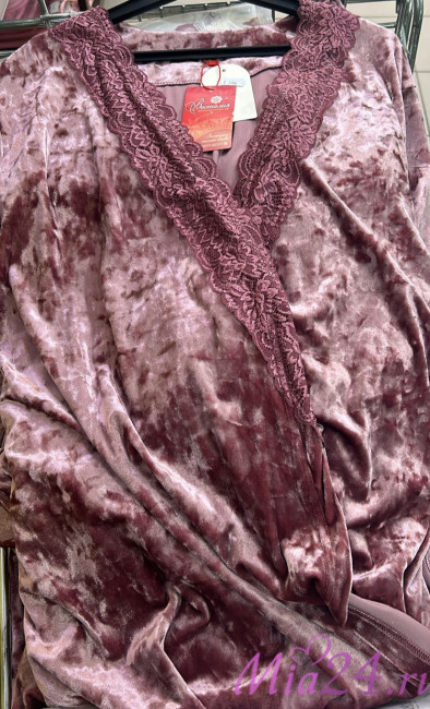 Халат длинный велюровый женский Весталия 3173 розовая пудра