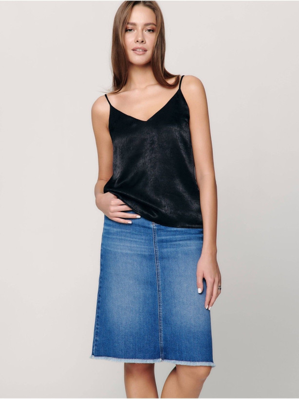 Топ женский из легкой атласной ткани с эффектом бархата Conte Elegant LTT1176 черный