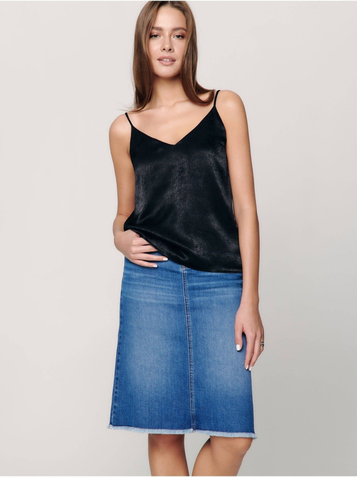 Топ женский из легкой атласной ткани с эффектом бархата Conte Elegant LTT1176 черный