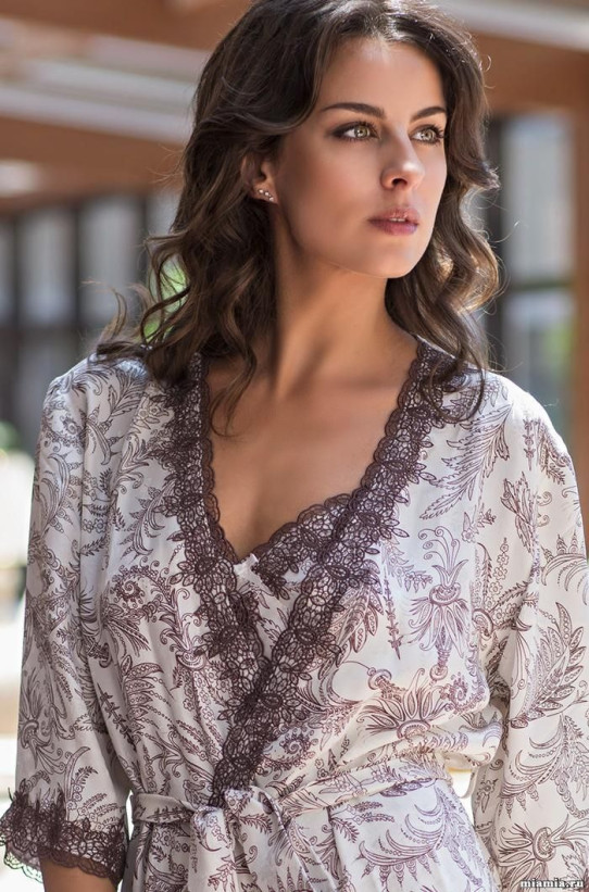 3083 Халат шелковый "Evita"