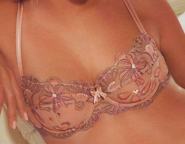 Комплект нижнего белья "AURELIE"  (Бюстгальтер 80С + трусики-стринги L)