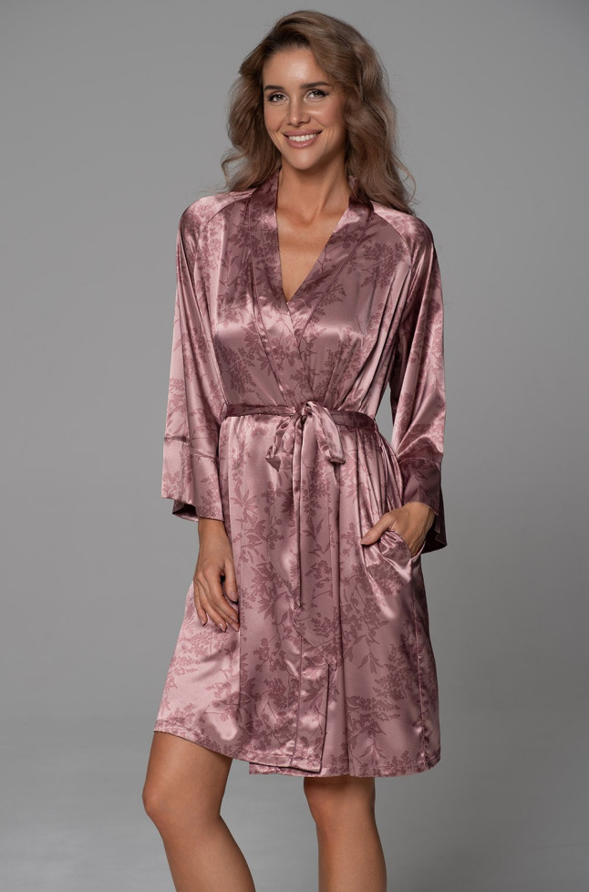 Шелковый халат Ella 4833 'Mia-Amore' - короткий, с широкими рукавами и удобными карманами