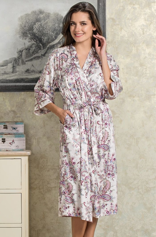 9899 Халат женский Paola