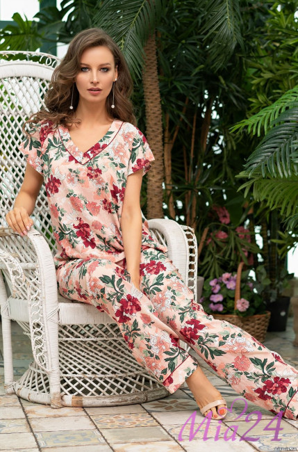 1226 Комплект из женский "Red pion" 1226 Комплект из женский "Red pion"