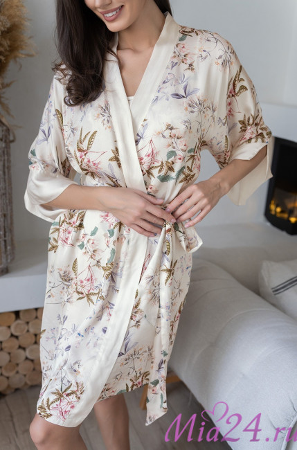 Халат женский из шелка с вискозой Mia-Amore "Amely" 5043 молочный Халат женский из шелка с вискозой Mia-Amore "Amely" 5043 молочный