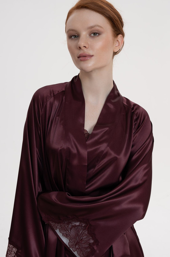 Халат короткий запашной женский Lilirose (Лилироуз) 4593 Mia-Amore - шелковый, с кружевом на рукавах и съемным поясом, цвет винный