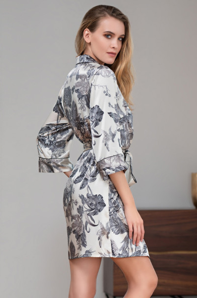 Халат шелковый на пуговицах Mia Amore "Letual" 3437 молочный