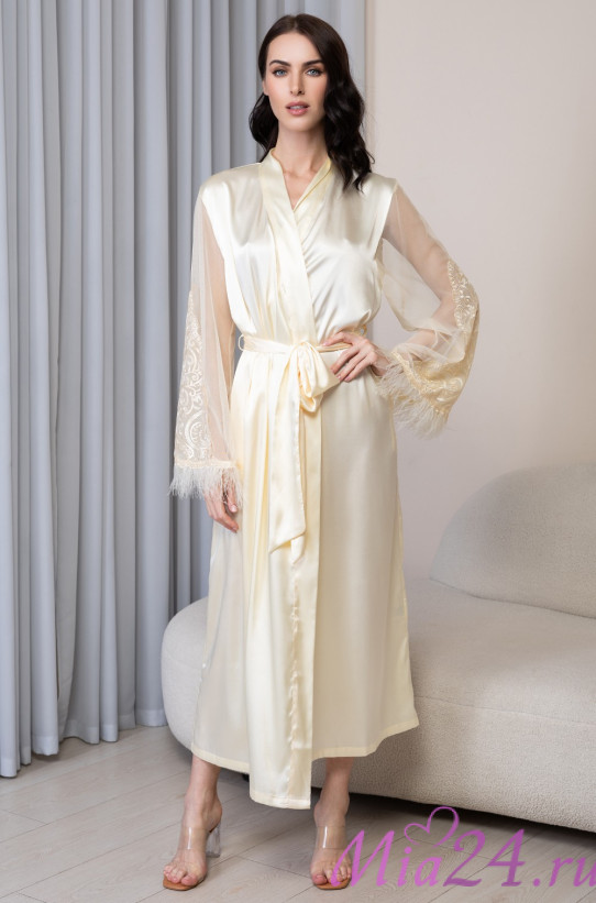 Халат длинный запашной женский Marjory 3969 'Mia-Amore' - цвет шампань, шелковый, рукава с кружевом