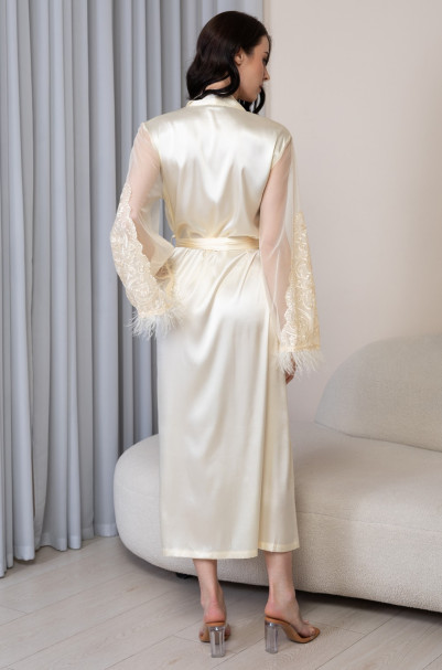 Халат длинный запашной женский Marjory 3969 'Mia-Amore' - цвет шампань, шелковый, рукава с кружевом